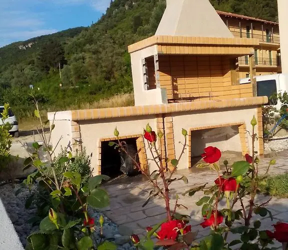 Kavadias * Vasiliki (Lefkada)