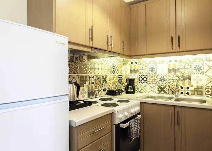 Kavadias * Vasiliki (Lefkada)