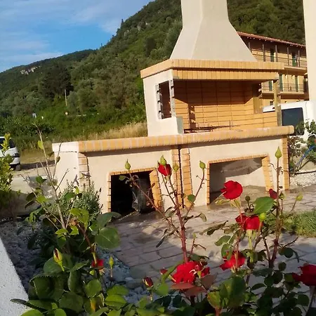 Kavadias * Vasiliki (Lefkada)
